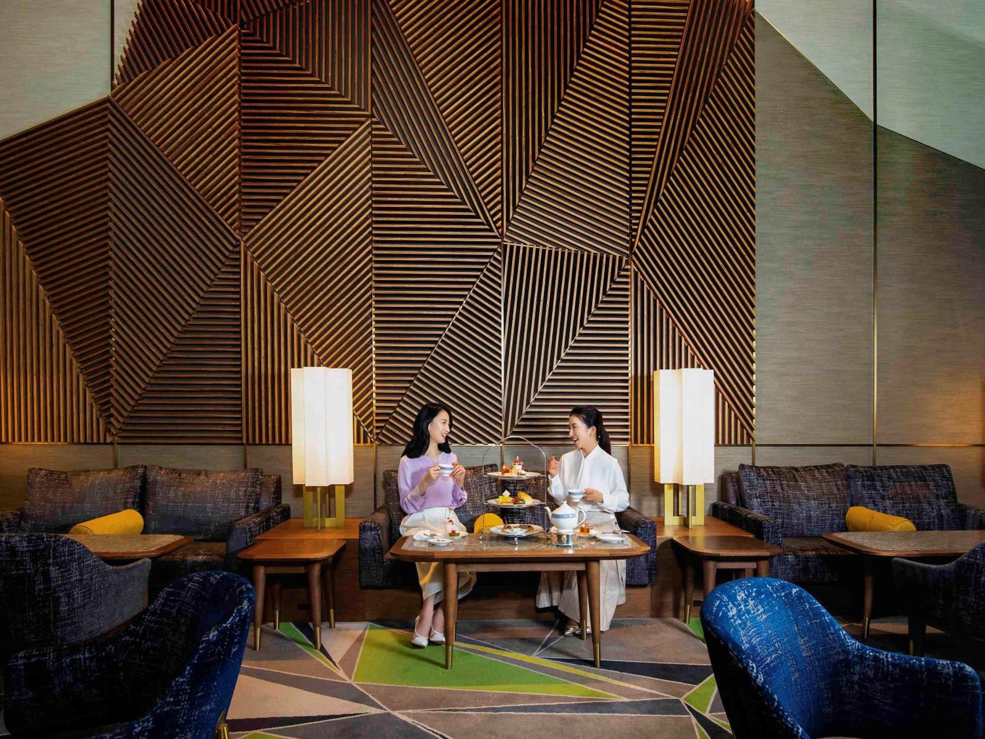 Swissotel Nankai Осака Экстерьер фото The lobby lounge
