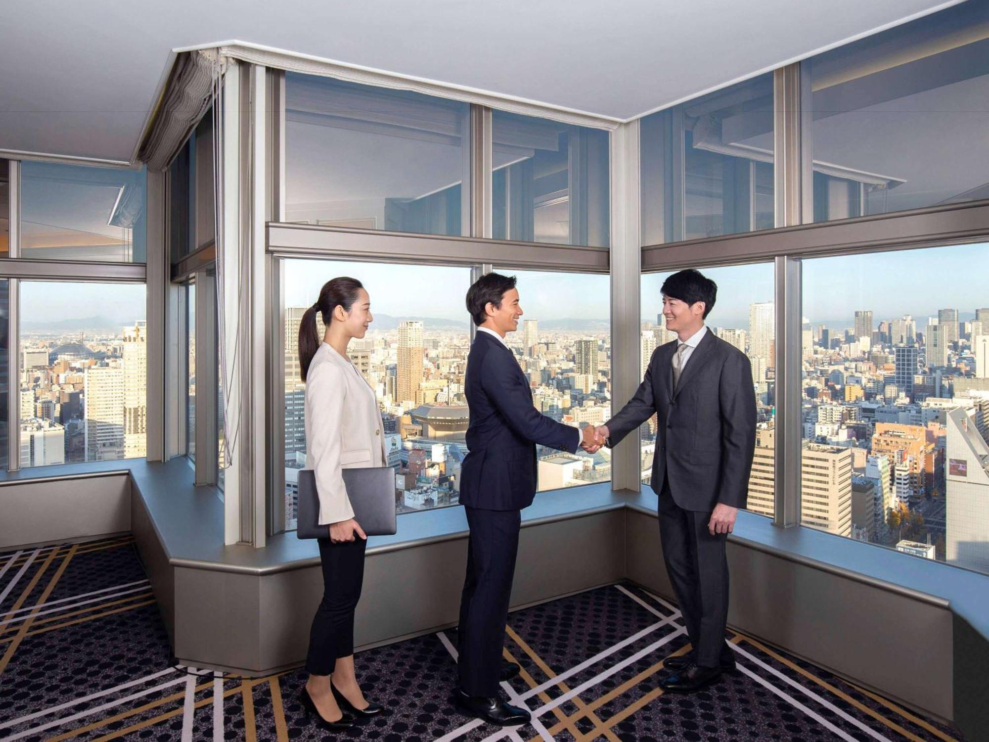 Swissotel Nankai Осака Экстерьер фото The Club at the Westin Palace, Seoul