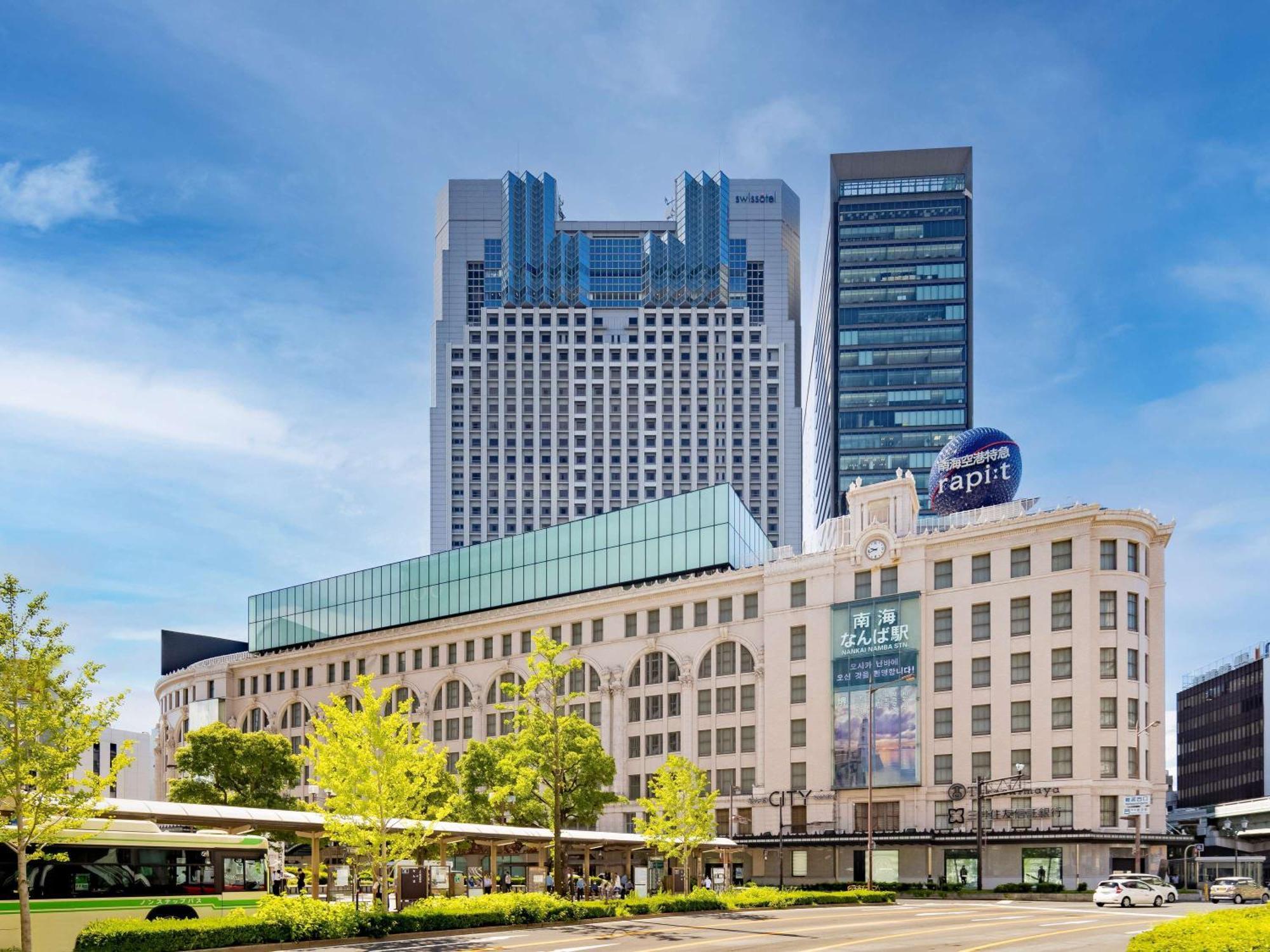 Swissotel Nankai Осака Экстерьер фото The station building